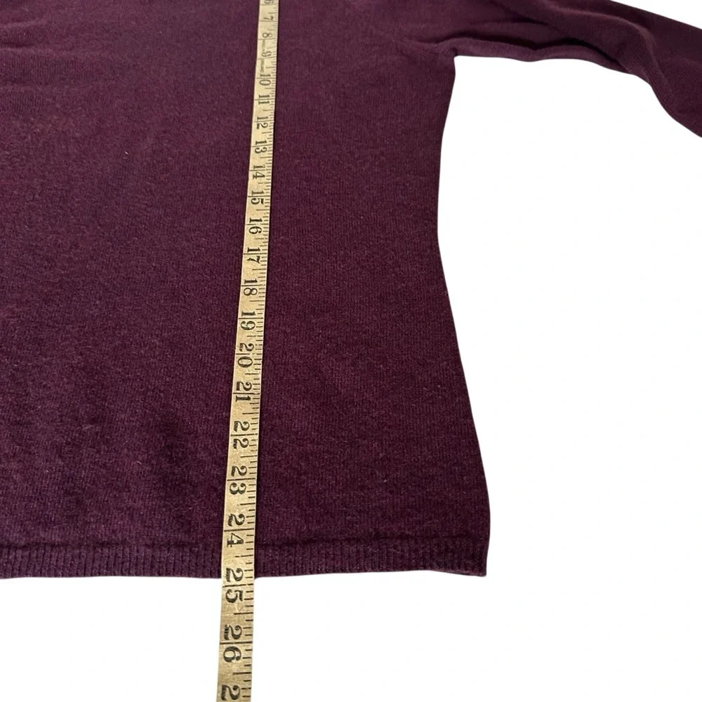 VTG. Tweeds Wine Burgundy Cashmere Classic Crewneck Sweater